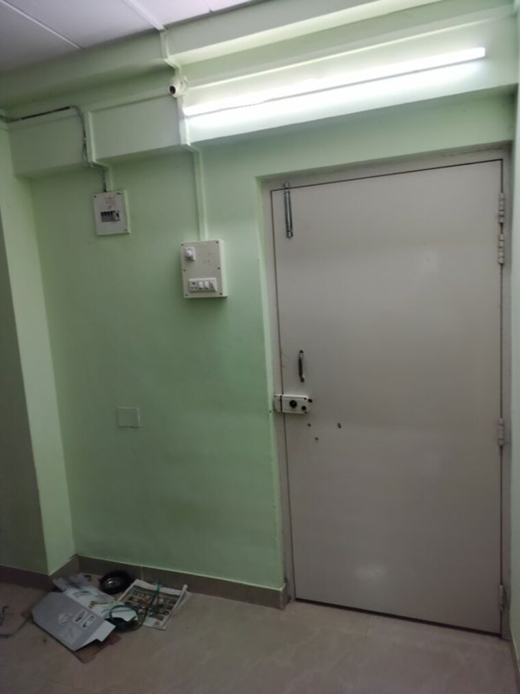Room, century-mill-mhada-building 1 Bedroom 225 Sq.Ft. Apartment In Lower Parel Mumbai 10440950