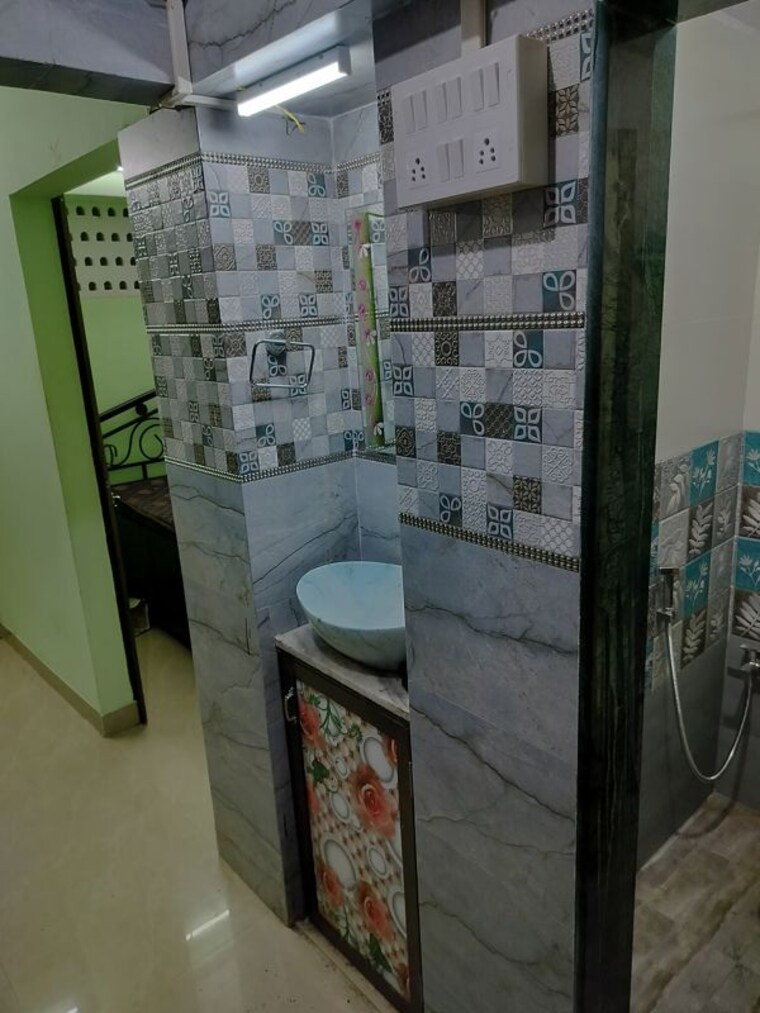 Balcony, century-mill-mhada-building 1 Bedroom 225 Sq.Ft. Apartment In Lower Parel Mumbai 10440950