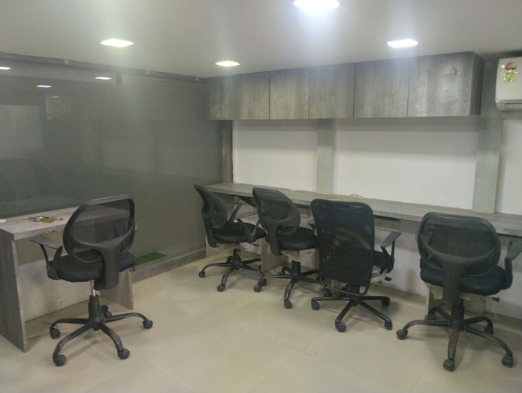 Team Area, haware-fantasia Commercial Office Space 301 Sq.Ft. In Vashi Sector 28 Navi Mumbai 10440954
