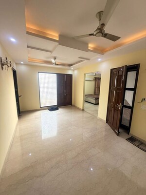 3 BHK Builder Floor For Rent in Sector 23a
