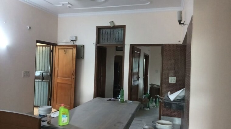 Living Room, vikas puri 3 Bedroom 200 Sq.Yd. Builder Floor In Vikas Puri Delhi 10431389