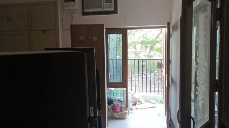 Room, vikas puri 3 Bedroom 200 Sq.Yd. Builder Floor In Vikas Puri Delhi 10431389