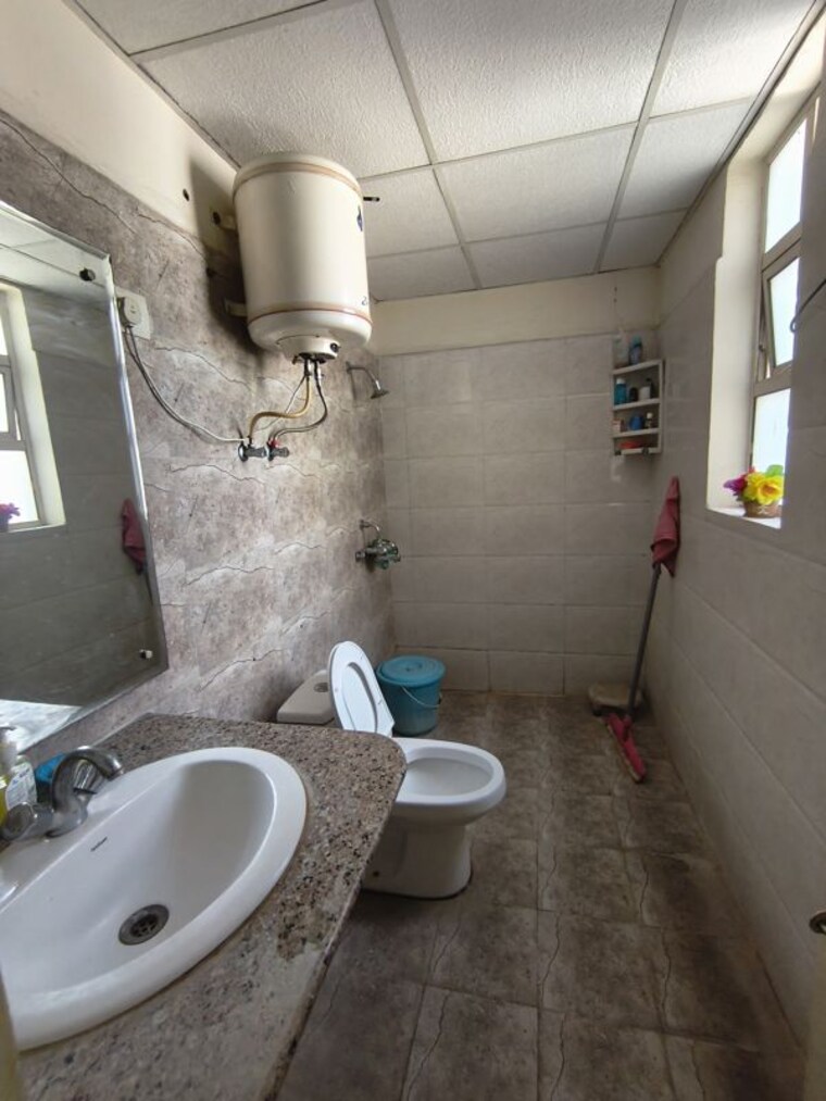 Bathroom, nk-sharma-savitry-greens-2 2 Bedroom 960 Sq.Ft. Builder Floor In Ghazipur Zirakpur 10441003