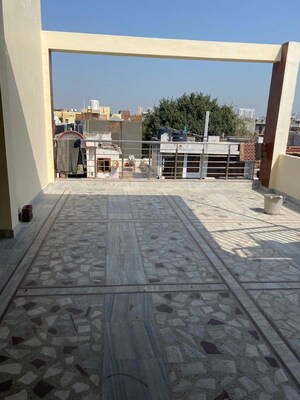 Balcony in 1 BHK Builder Floor at Sector 48 – for Rent