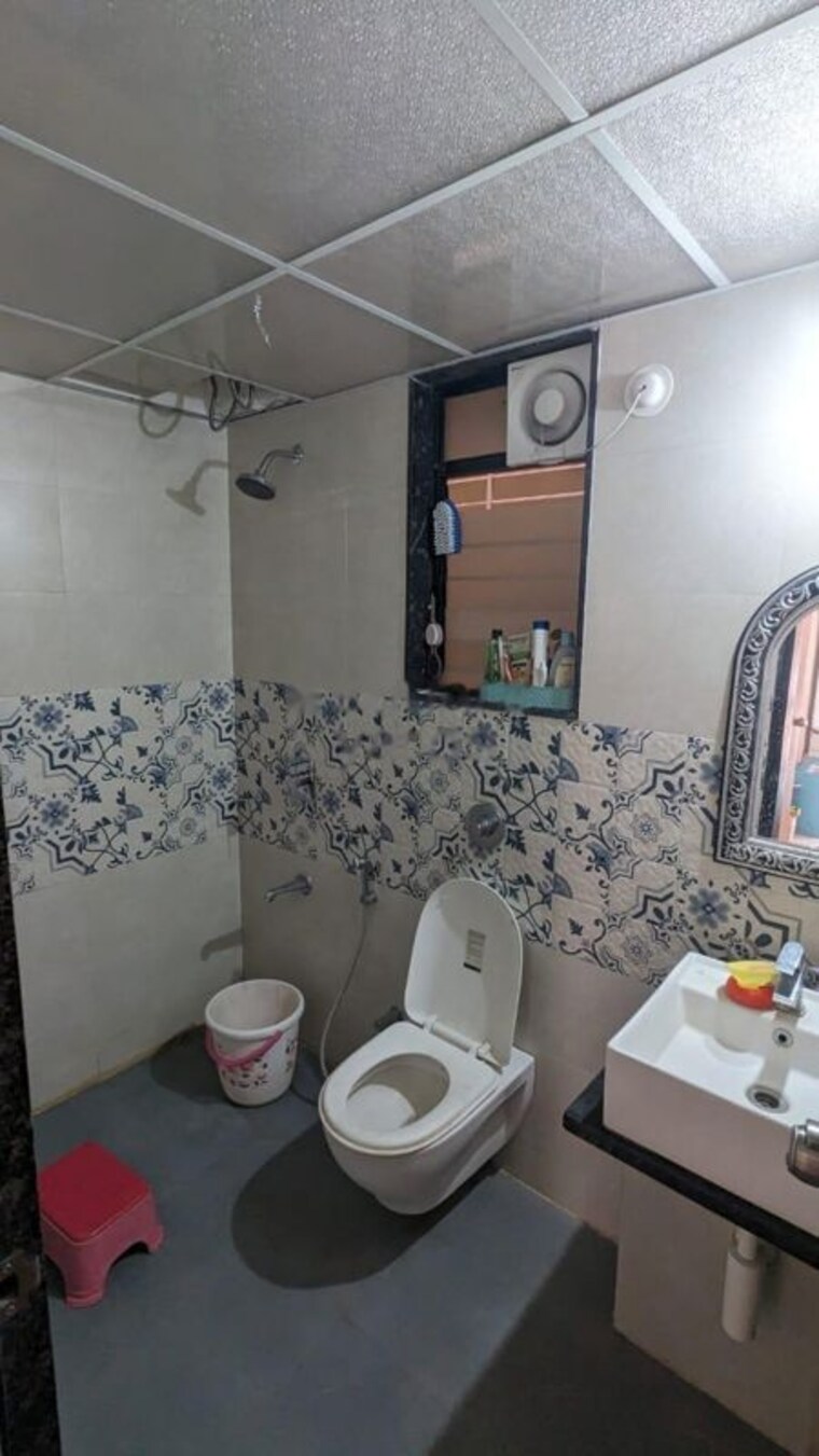 Bathroom, kohinoor-sapphire 2 Bedroom 858 Sq.Ft. Apartment In Tathawade Pune 10441020