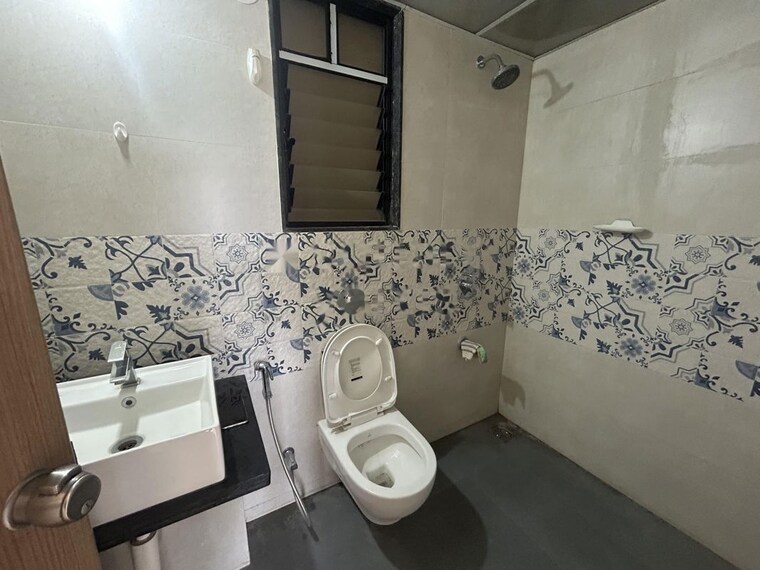 Bathroom, kohinoor-sapphire 2 Bedroom 858 Sq.Ft. Apartment In Tathawade Pune 10441020