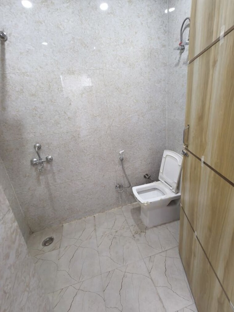 Bathroom, ajs-heights 2 Bedroom 900 Sq.Ft. Builder Floor In Indrapuram Ghaziabad 10441047