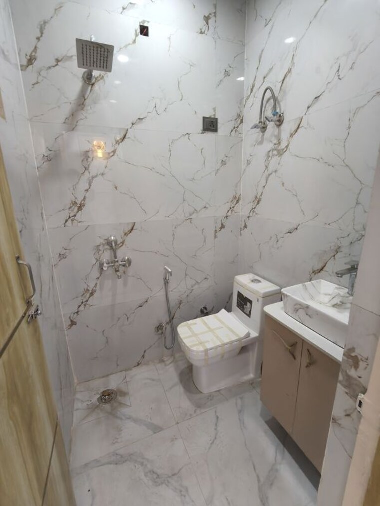 Bathroom, ajs-heights 2 Bedroom 900 Sq.Ft. Builder Floor In Indrapuram Ghaziabad 10441047