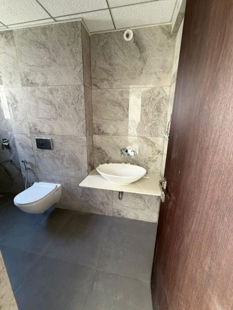 Bathroom, kolte-patil-i-ven-row-house 4 Bedroom 3380 Sq.Ft. Apartment In Hinjewadi Pune 10441086