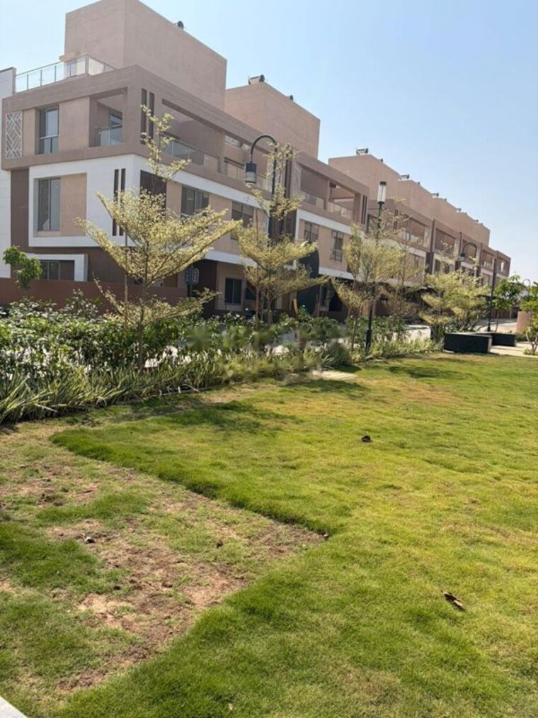 Garden, kolte-patil-i-ven-row-house 4 Bedroom 3380 Sq.Ft. Apartment In Hinjewadi Pune 10441086