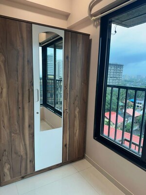 Room in 2 BHK Apartment at Simran Heights Chembur, Chembur – for Rent