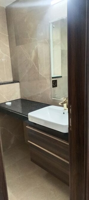 Bathroom in 3 BHK Apartment at Smart World Orchard, Sector 61 – for Rent