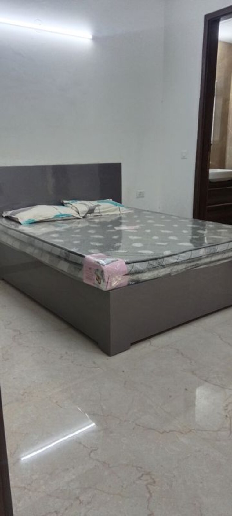 Bedroom, smart-world-orchard 3 Bedroom 1721 Sq.Ft. Apartment In Sector 61 Gurgaon 10441111