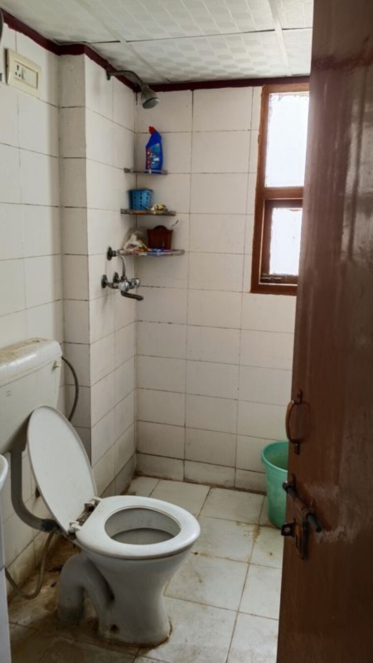 Bathroom, adore-happy-homes 2 Bedroom 491 Sq.Yd. Apartment In Sector 86 Faridabad 10441122