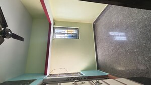 Room in 2 BHK Independent House at Devasandra Lake – for Rent