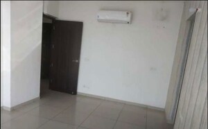 Room in 3 BHK Apartment at Barnala Green Lotus Avenue, Ambala Highway – for Rent