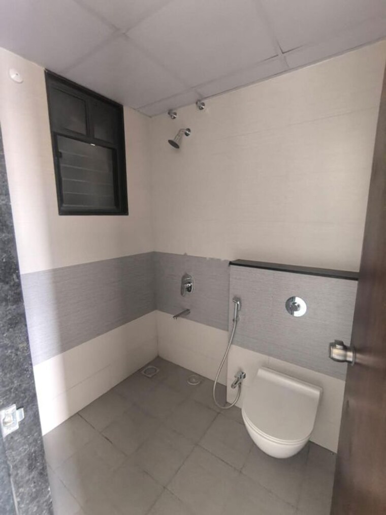 Bathroom, mantra-meraki 2 Bedroom 800 Sq.Ft. Apartment In Akurdi Pune 10441197