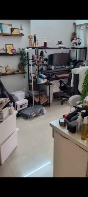 Team Area in 3 BHK Apartment at BP DPS Vista, Borivali East – for Rent
