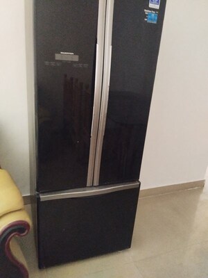 Furnished Amenities in 2 BHK Apartment at Supertech Cape Town, Sector 74 – for Rent