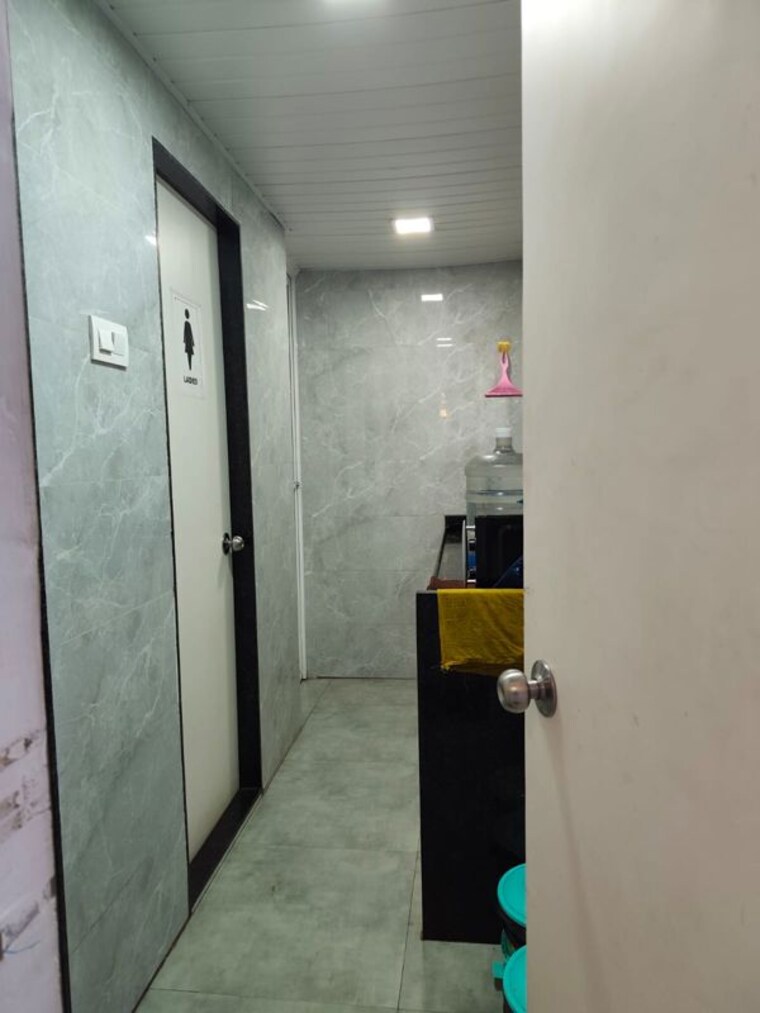 Washroom, arihant-aura Commercial Office Space 1215 Sq.Ft. In Turbhe Navi Mumbai 10441301
