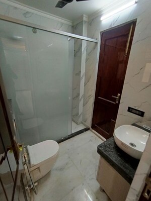 Team Area in 4 BHK Builder Floor at Ashiana Silver Crest, Sector 48 – for Rent