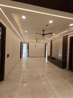4 BHK + Extra Room Builder Floor For Rent in Ashiana Silver Crest