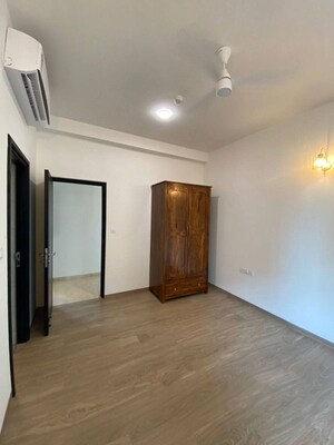 Room in 3 BHK Apartment at Sobha City Gurgaon, Sector 108 – for Rent