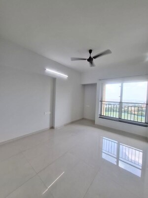 Room in 2 BHK Apartment at Lodha Splendora, Ghodbunder Road – for Sale
