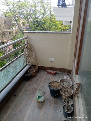 Balcony in 2 BHK Builder Floor at Vasant Kunj – for Rent