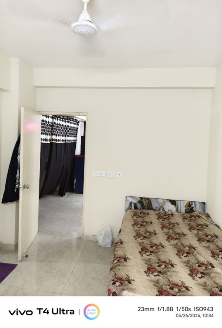 Room, mrg-bazaar-93 2 Bedroom 745 Sq.Ft. Apartment In Sector 93 Gurgaon 10441398