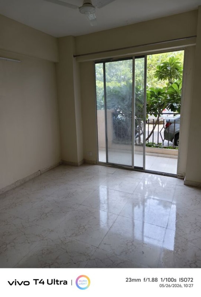 Room, mrg-bazaar-93 2 Bedroom 745 Sq.Ft. Apartment In Sector 93 Gurgaon 10441398