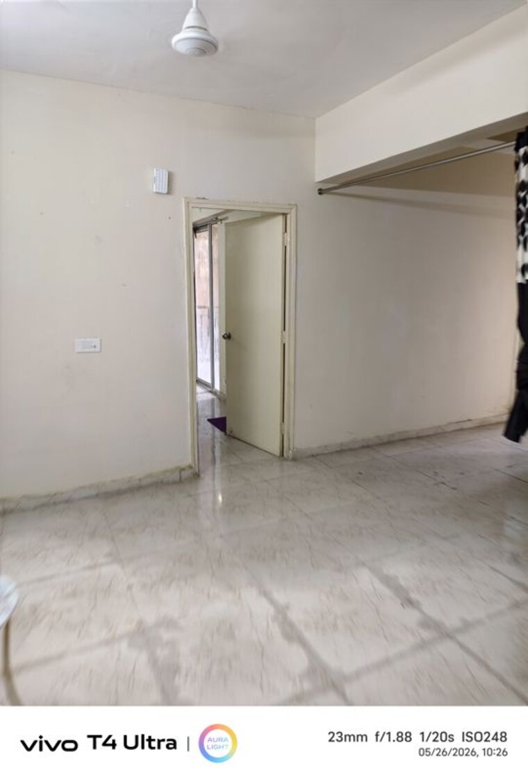 Room, mrg-bazaar-93 2 Bedroom 745 Sq.Ft. Apartment In Sector 93 Gurgaon 10441398