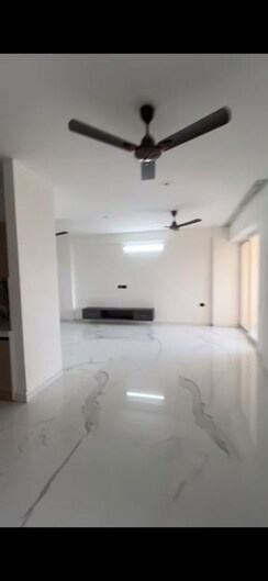 4 BHK Apartment For Rent in Emerald Anmol