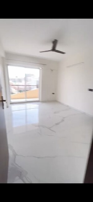 Room in 4 BHK Apartment at Emerald Anmol, Sector 88 – for Rent