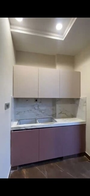 Furnished Amenities in 3 BHK Builder Floor at Sector 85 – for Sale