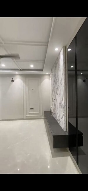 Bathroom in 3 BHK Builder Floor at Sector 85 – for Sale
