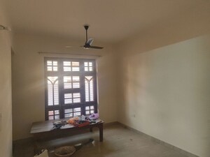 Furnished Amenities in 2 BHK Builder Floor at Omaxe R2, Gomti Nagar – for Rent