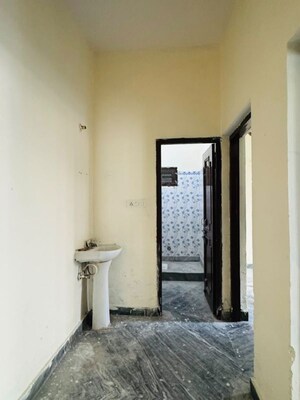Room in 1.5 BHK Builder Floor at Sahastradhara – for Rent