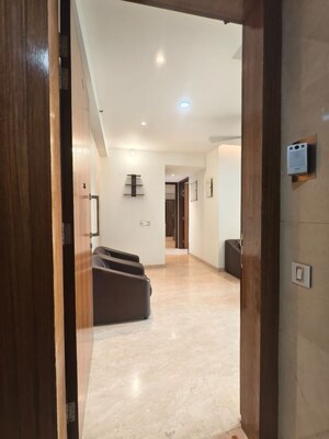 Room in 2 BHK Apartment at One Hiranandani Park, Ghodbunder Road – for Rent
