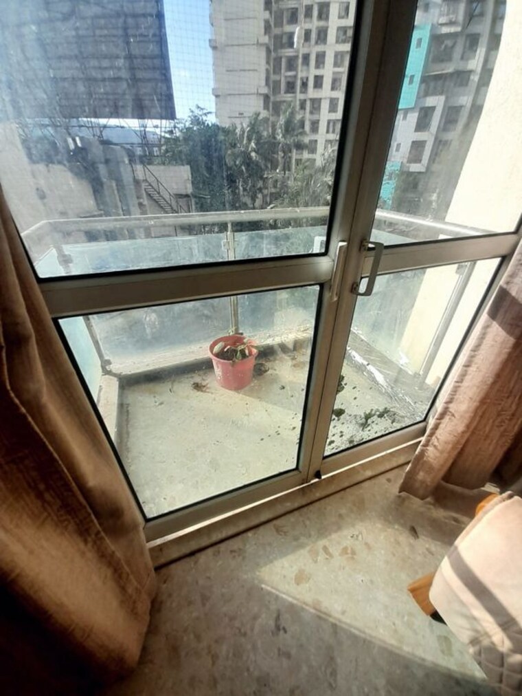 Balcony, ashar-residency 3 Bedroom 1050 Sq.Ft. Apartment In Pokhran Road No Two Thane 10441468