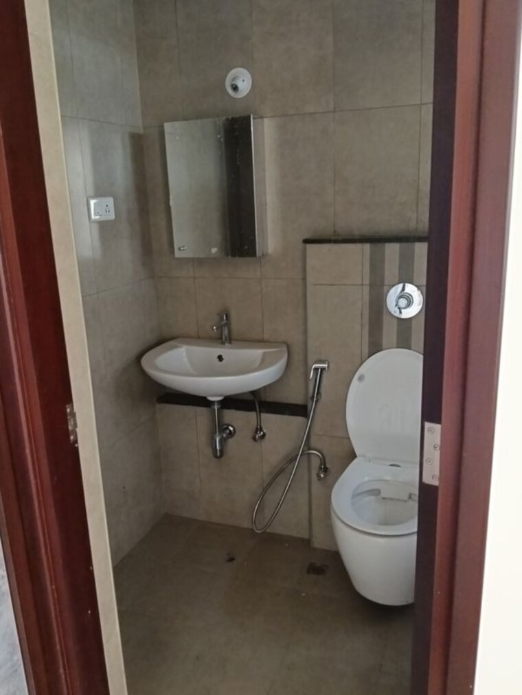 Bathroom, puravankara-silversands 2 Bedroom 1200 Sq.Ft. Apartment In Mundhwa Pune 10441512