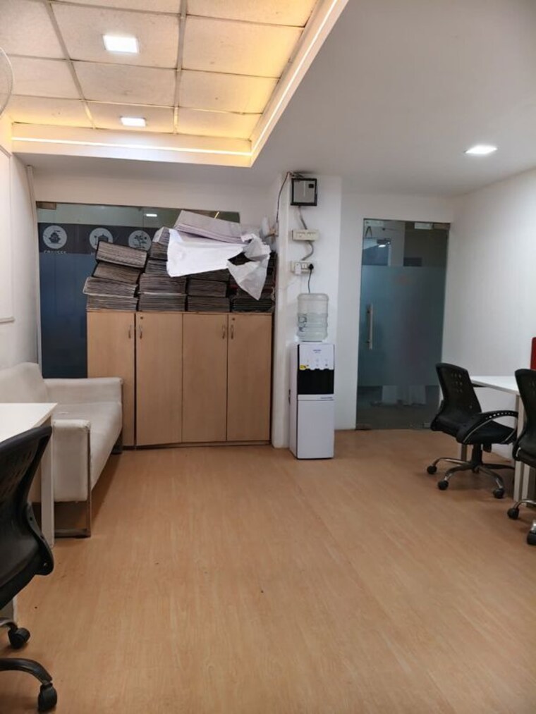Team Area, sector 63 Commercial Office Space 630 Sq.Ft. In Sector 63 Noida 10441522