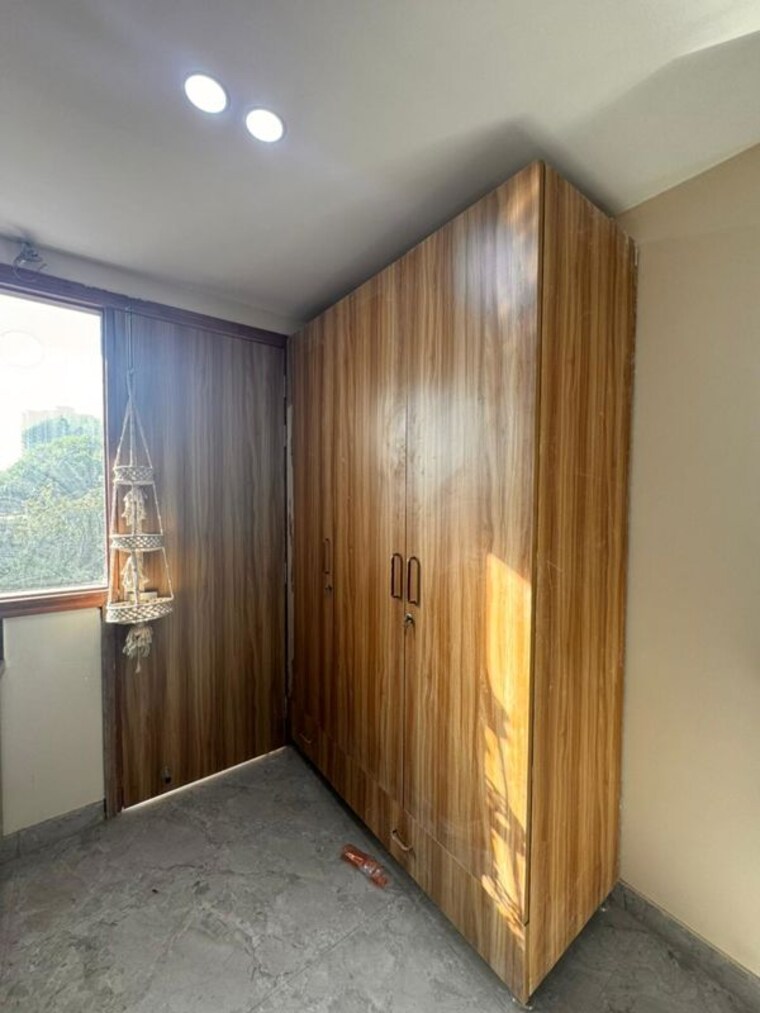 Room, sector 27 1 Bedroom 650 Sq.Ft. Builder Floor In Sector 27 Gurgaon 10441576