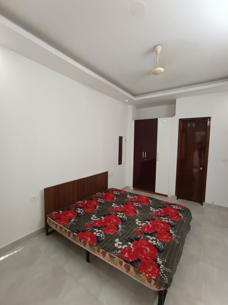 Bedroom, vipul-world-plots 3 Bedroom 1900 Sq.Ft. Builder Floor In Sector 48 Gurgaon 10441575