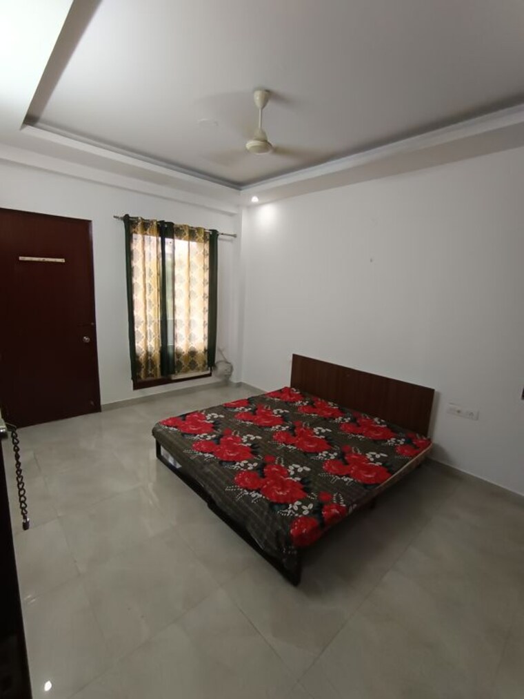 Bedroom, vipul-world-plots 3 Bedroom 1900 Sq.Ft. Builder Floor In Sector 48 Gurgaon 10441575