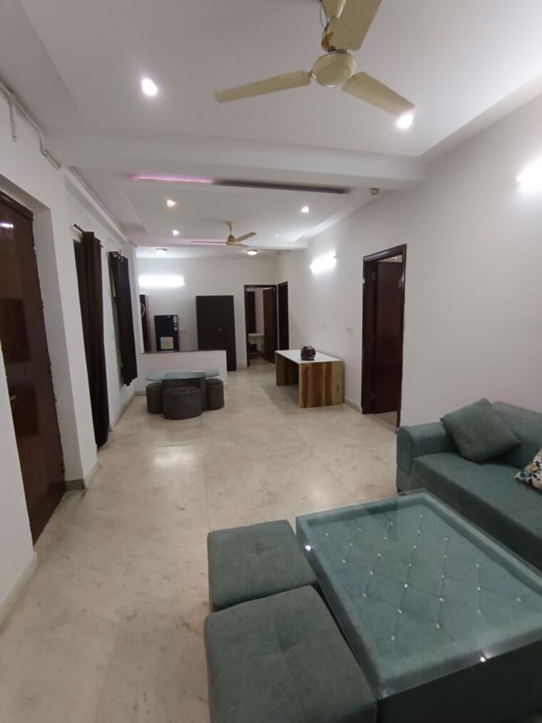 Living Room, vipul-world-plots 3 Bedroom 1900 Sq.Ft. Builder Floor In Sector 48 Gurgaon 10441575