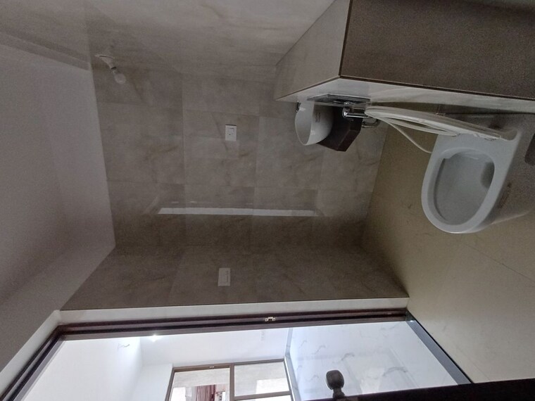 Bathroom, raymond-ten-x-habitat 2 Bedroom 627 Sq.Ft. Apartment In Pokhran Road No Two Thane 10441582