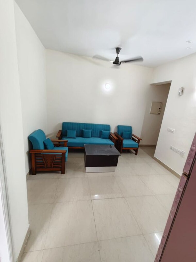 Bathroom, shree-vardhman-mantra 2 Bedroom 900 Sq.Ft. Apartment In Sector 67 Gurgaon 10441592