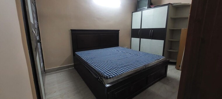 Bedroom, sushant lok i 1 RK 100 Sq.Yd. Builder Floor In Sushant Lok I Gurgaon 10441608