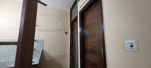 Furnished Amenities in 1 RK Builder Floor at Sushant Lok I – for Rent